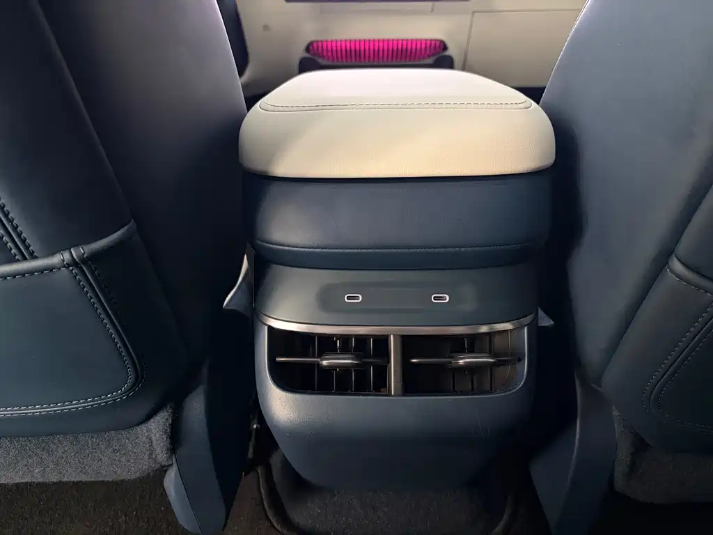 Jikrypton 007 2024 four-wheel drive smart driving version 75kWh купить на сайте DeffCars