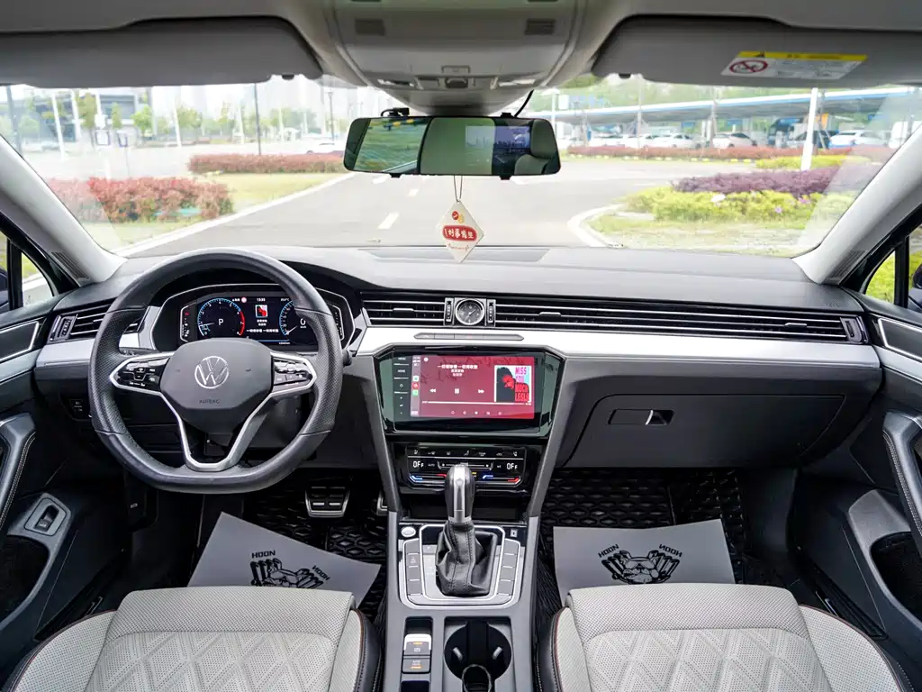 Magotan 2023 2 million commemorative edition 330TSI DSG luxury model купить на сайте DeffCars