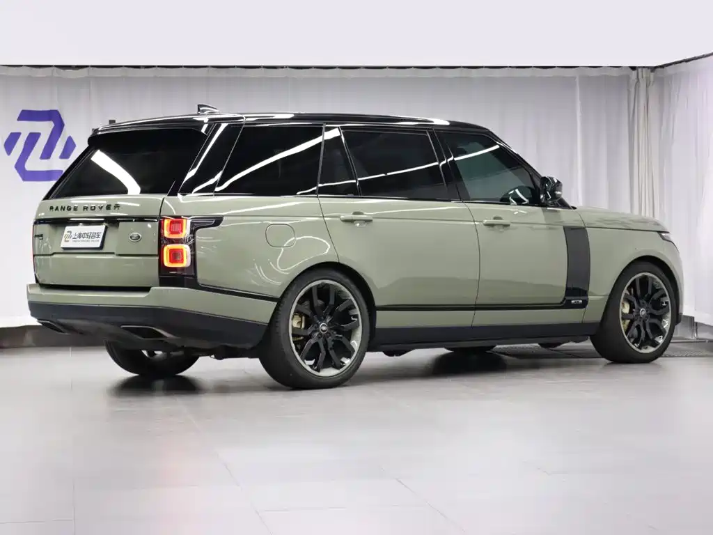 Range Rover 2022 3.0 L6 400PS Legendary Extended Classic Edition купить на сайте DeffCars