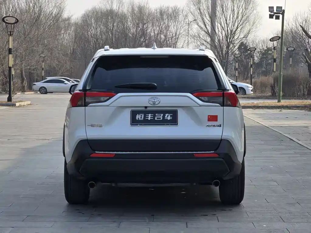 RAV4 Rongfang 2024 2.0L CVT two-wheel drive urban version купить на сайте DeffCars