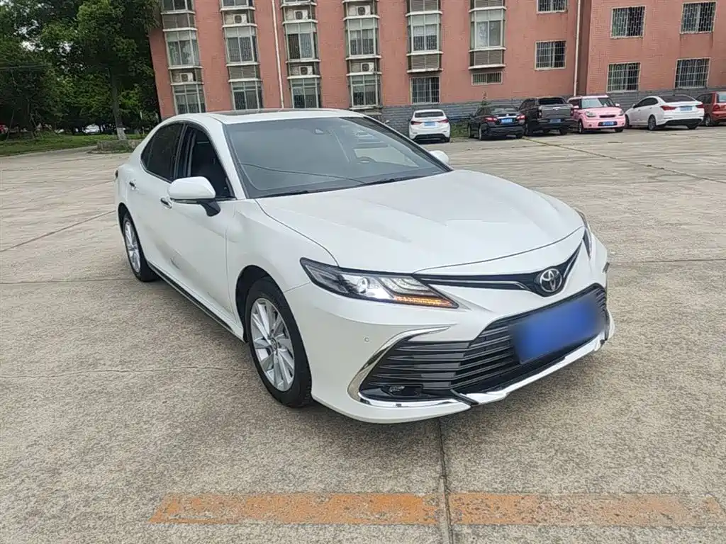 Camry 2023 2.0G Deluxe Edition купить на сайте DeffCars