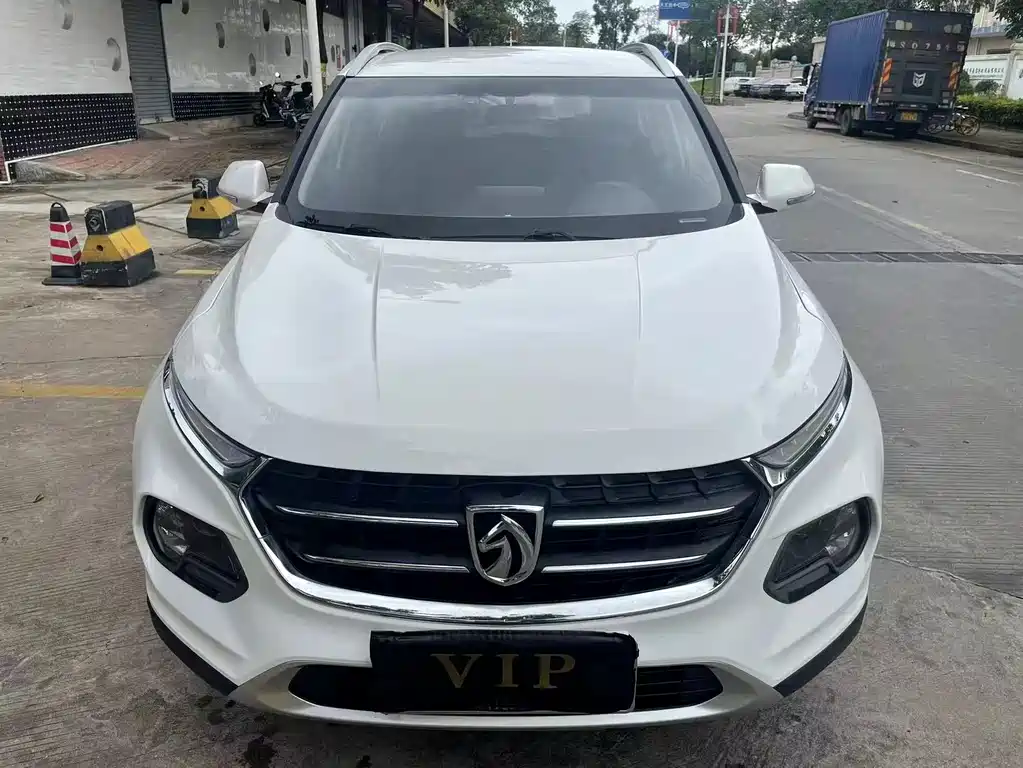 Baojun 510 2017 1.5L automatic fashion model купить на сайте DeffCars