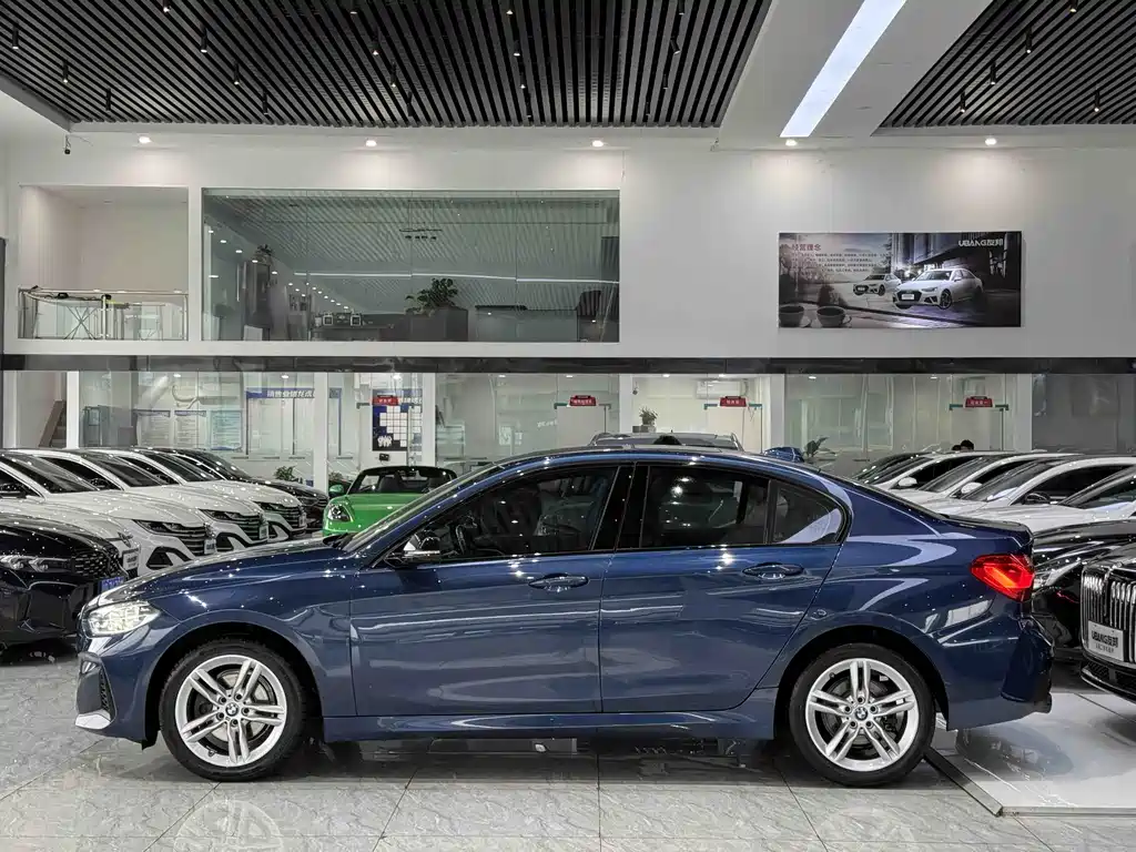 BMW 1 Series 2021 facelift 120i M Sports Night Edition купить на сайте DeffCars