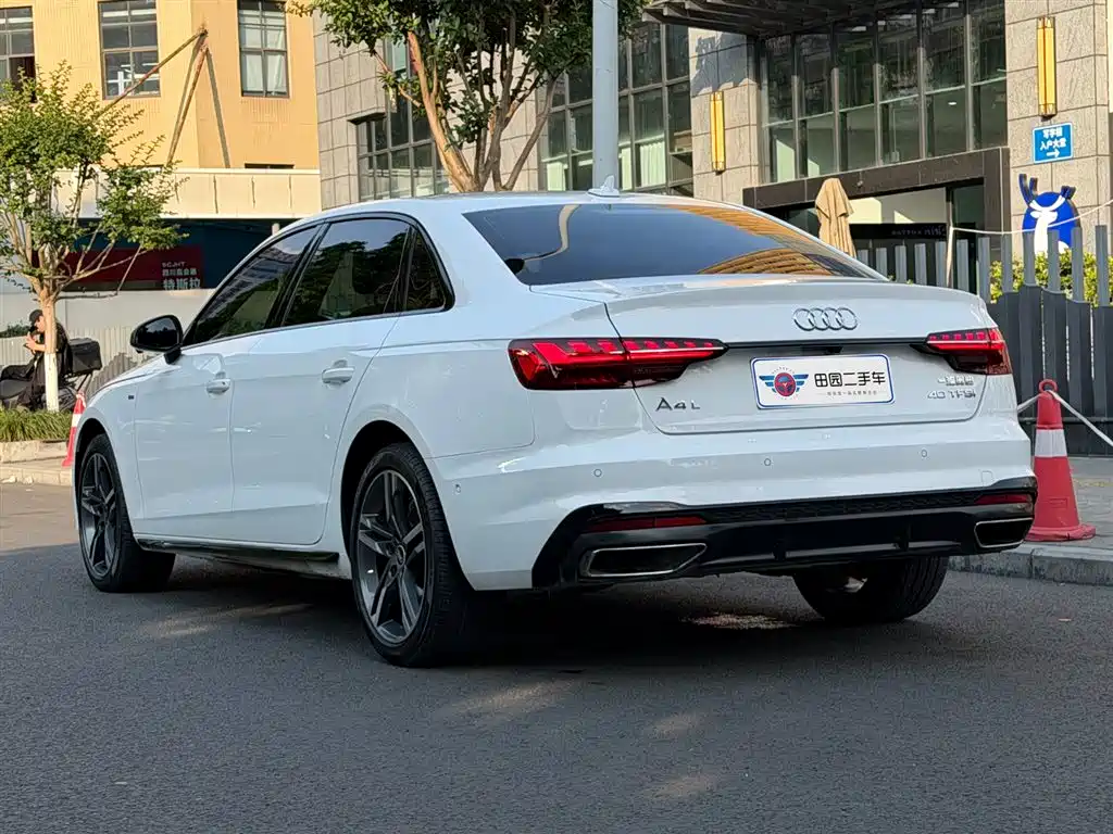 Audi A4L 2022 40 TFSI luxury and dynamic model купить на сайте DeffCars
