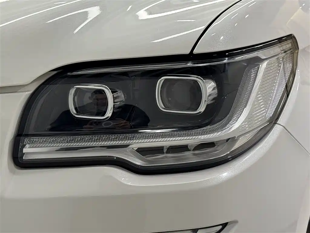 Navigator 2022 3.5T Honor Edition купить на сайте DeffCars