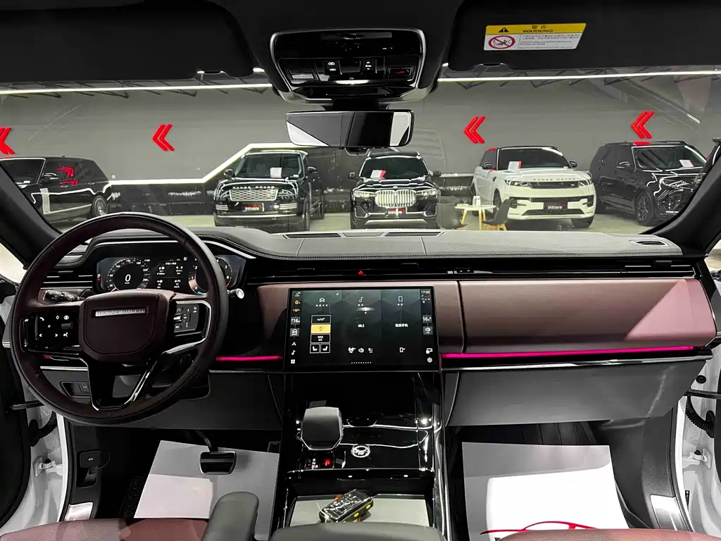 Range Rover Sport 2024 400PS Dynamic SE купить на сайте DeffCars