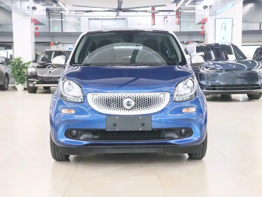 smart forfour 2018 0.9T 66kW Pioneer Edition купить на сайте DeffCars