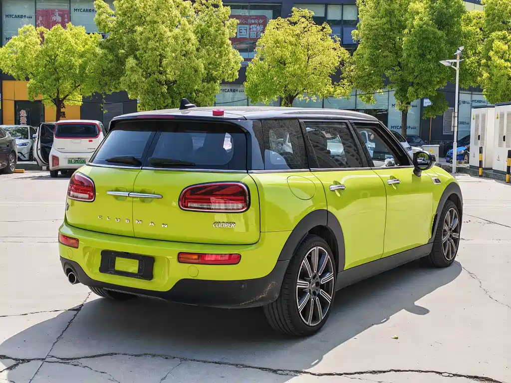 MINI CLUBMAN 2023 facelift 1.5T COOPER connoisseur купить на сайте DeffCars