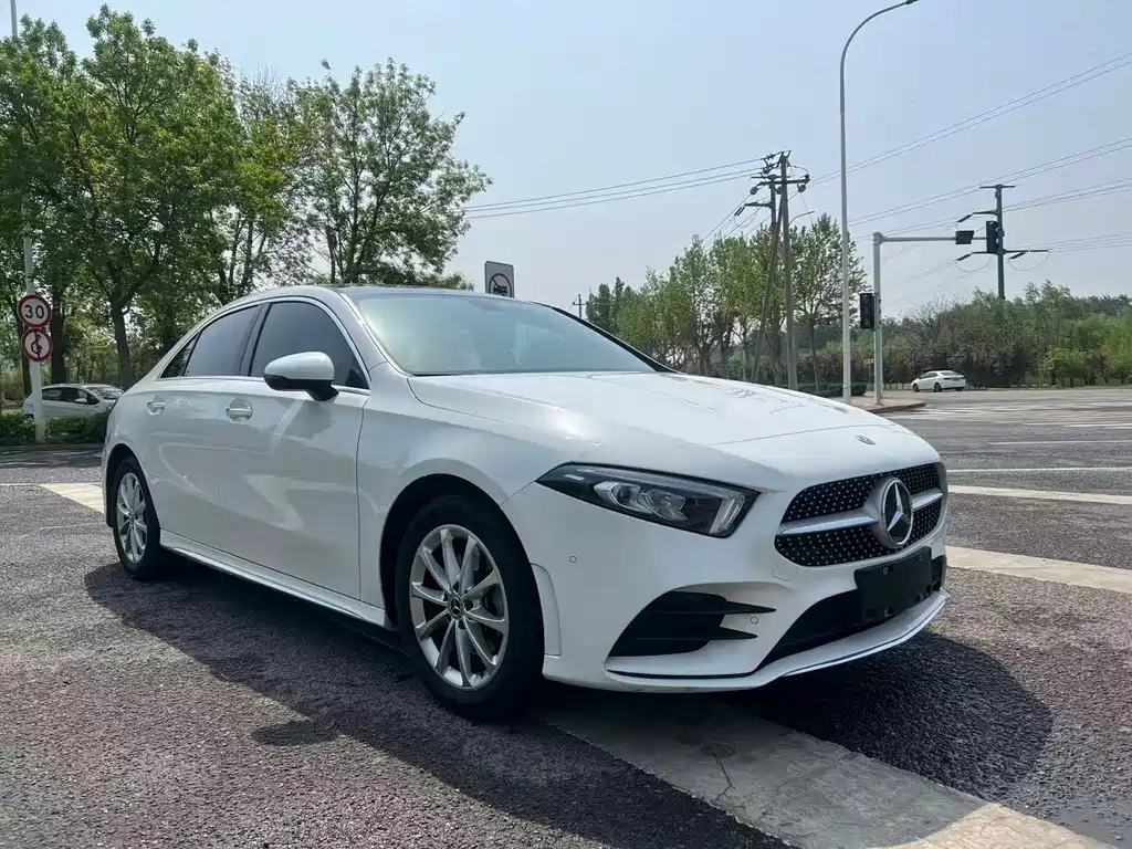 Mercedes-Benz A-Class 2022 A 200 L Sports Sedan Fashionable купить на сайте DeffCars