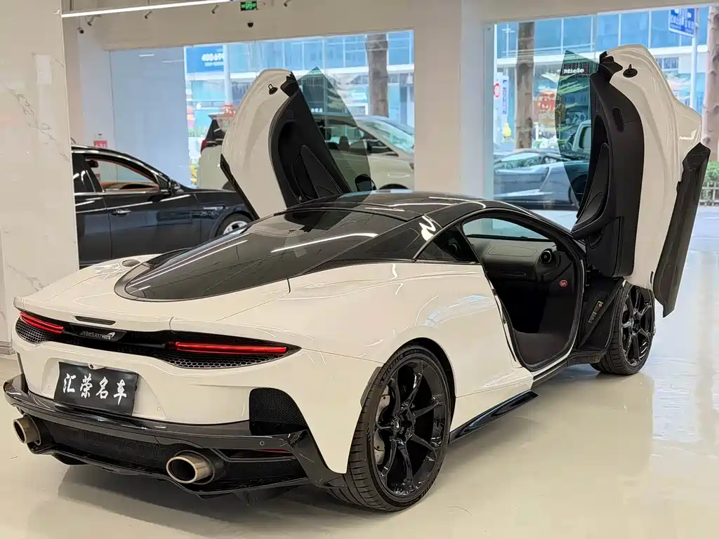 McLaren GT 2022 4.0T standard model купить на сайте DeffCars