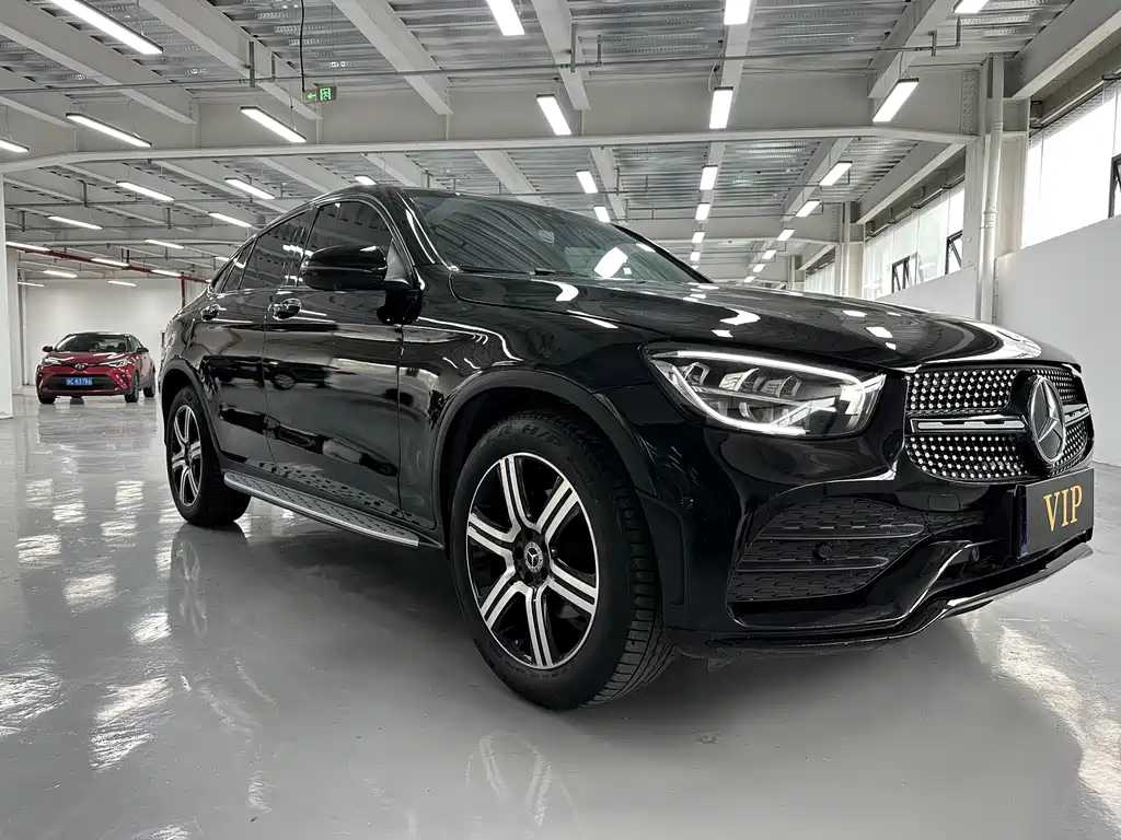 Mercedes-Benz GLC Coupe 2022 GLC 260 4MATIC Coupe SUV купить на сайте DeffCars