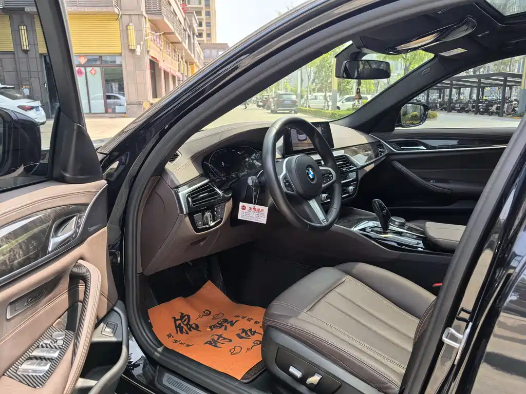 BMW 5 Series 2020 525Li M Sports Package купить на сайте DeffCars