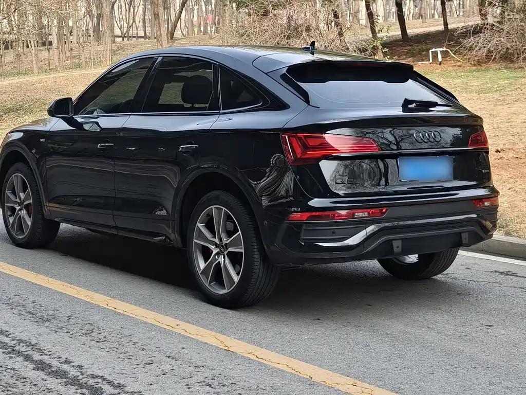 Audi Q5L Sportback 2023 40 TFSI Ice and Snow Sports Edition купить на сайте DeffCars