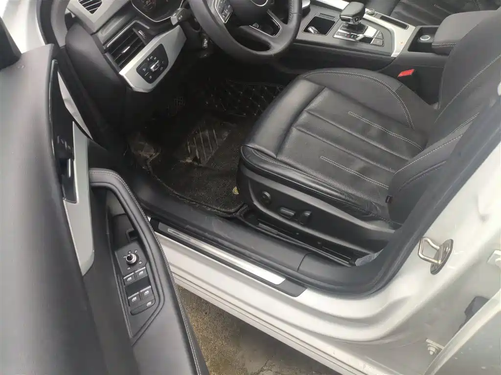 Audi A4L 2020 40 TFSI luxury and elegant model купить на сайте DeffCars