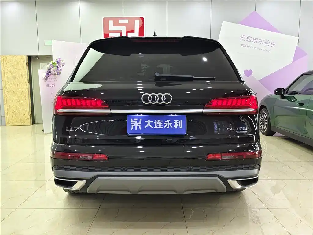Audi Q7 2022 55 TFSI quattro S line sports купить на сайте DeffCars