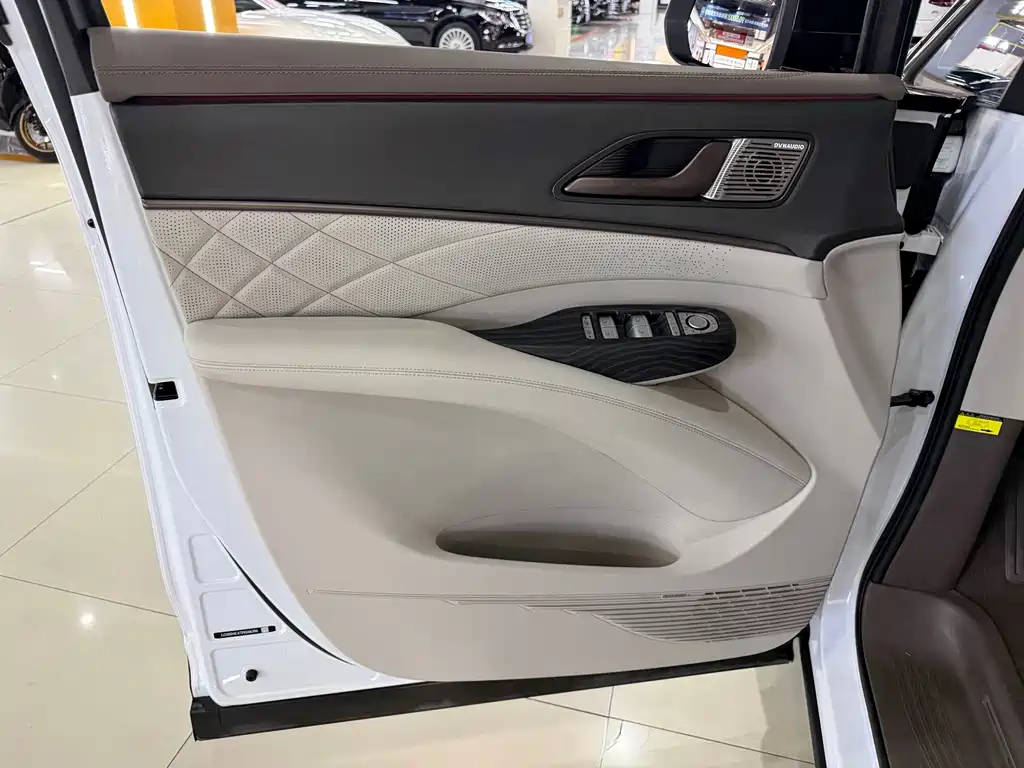 Denza D9 2022 DM-i 970 four-wheel drive flagship model купить на сайте DeffCars