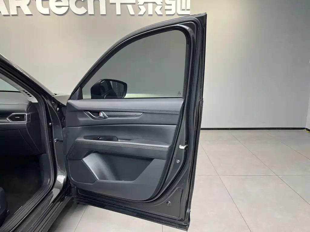 Mazda CX-5 2021 2.5L automatic four-wheel drive Black Knight купить на сайте DeffCars
