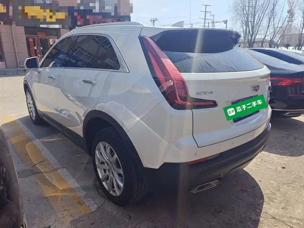 Cadillac XT4 2022 28T two-wheel drive fashion model купить на сайте DeffCars