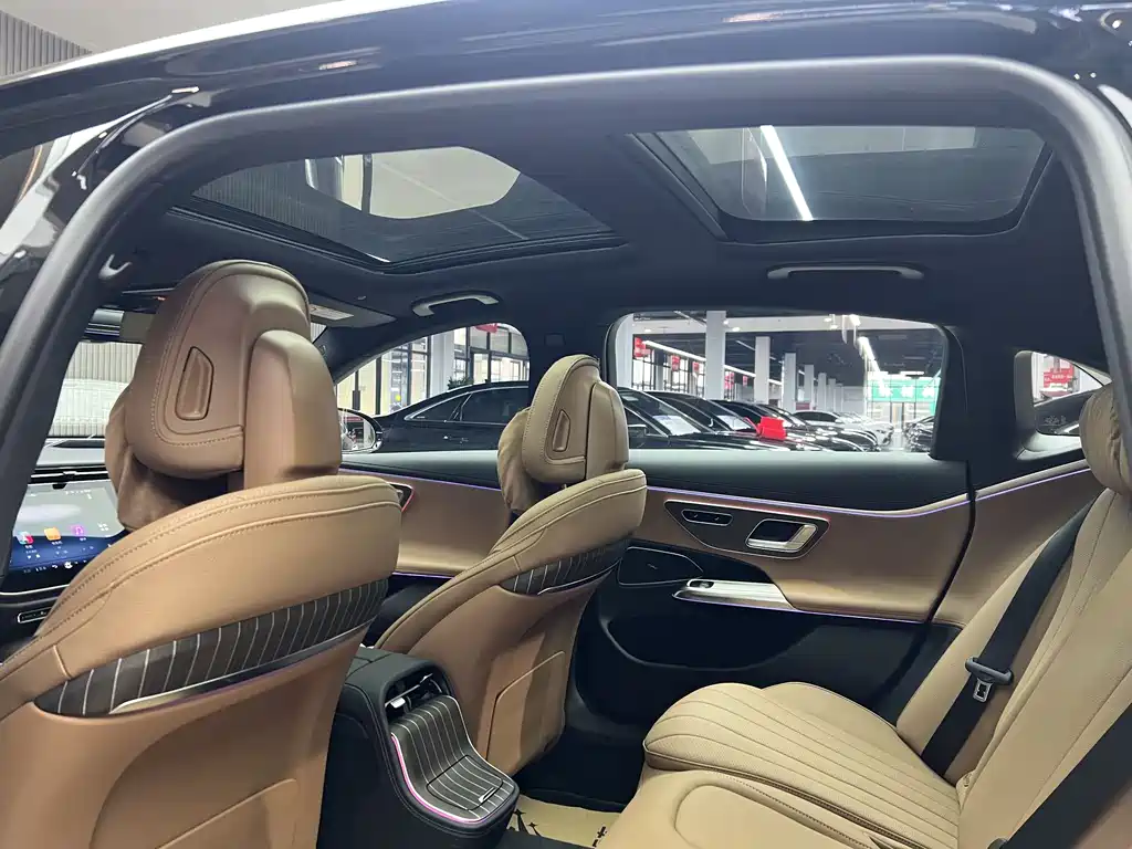 Mercedes-Benz E-Class New Energy 2024 E 350 e L plug-in hybrid sedan купить на сайте DeffCars