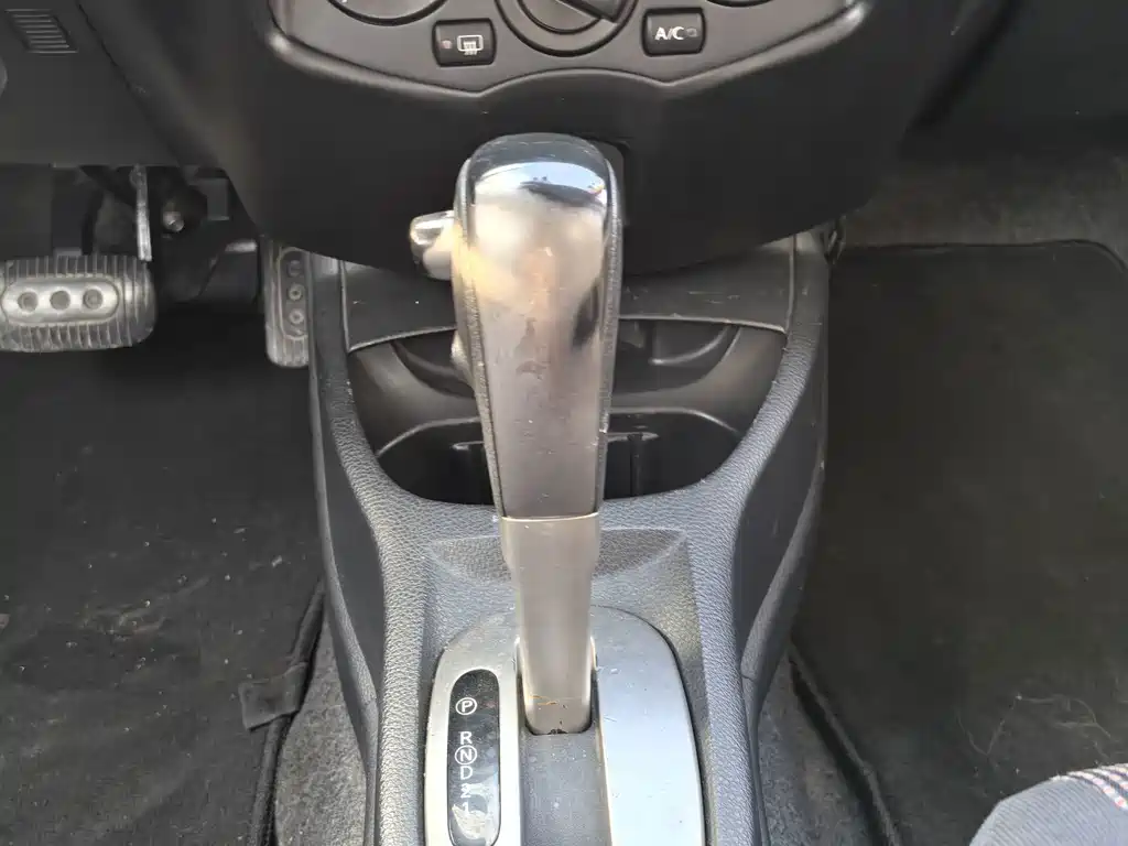 Liwei 2010 Jingrui version 1.6L automatic standard type купить на сайте DeffCars