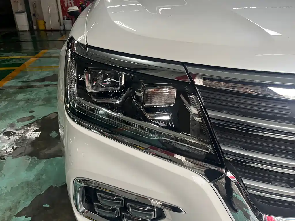 Roewe RX8 2019 30T Intelligent Networked Four-wheel Drive Super Flagship Edition купить на сайте DeffCars