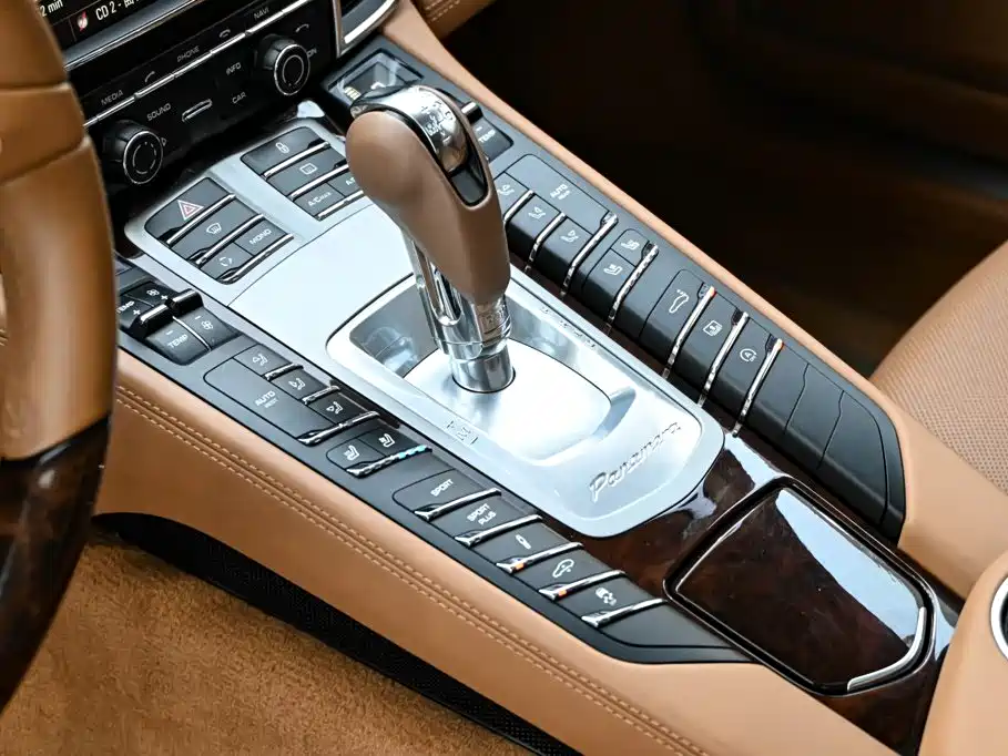 Panamera 2010 Panamera Turbo 4.8T купить на сайте DeffCars
