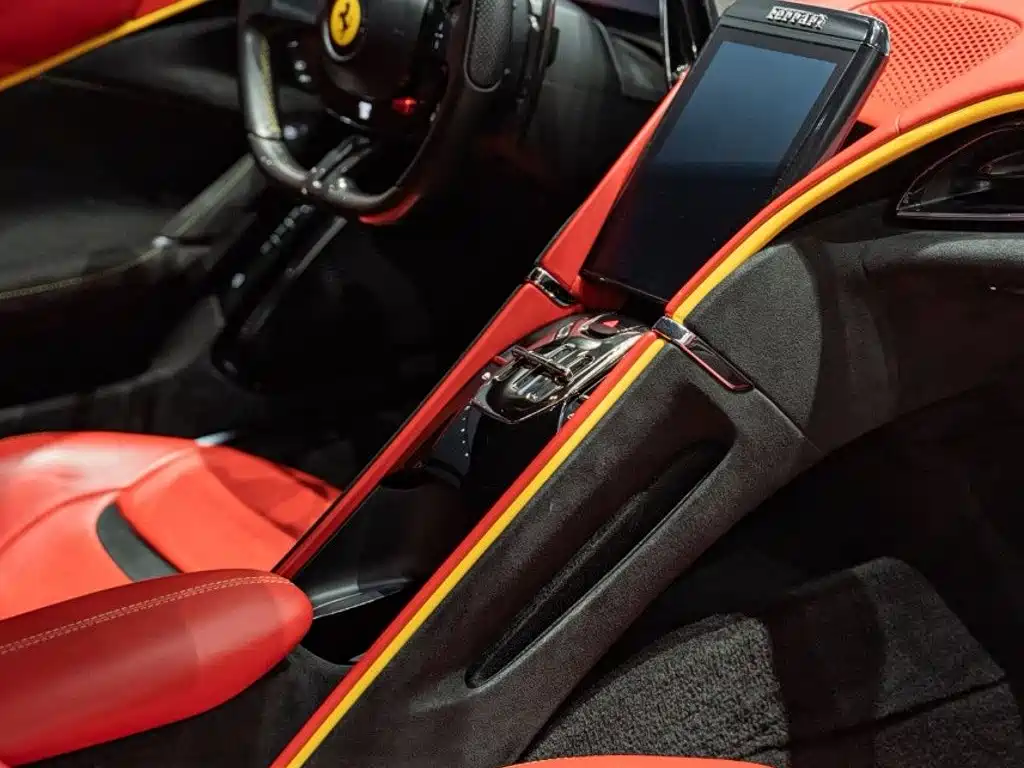 Roma 2020 3.9T V8 купить на сайте DeffCars