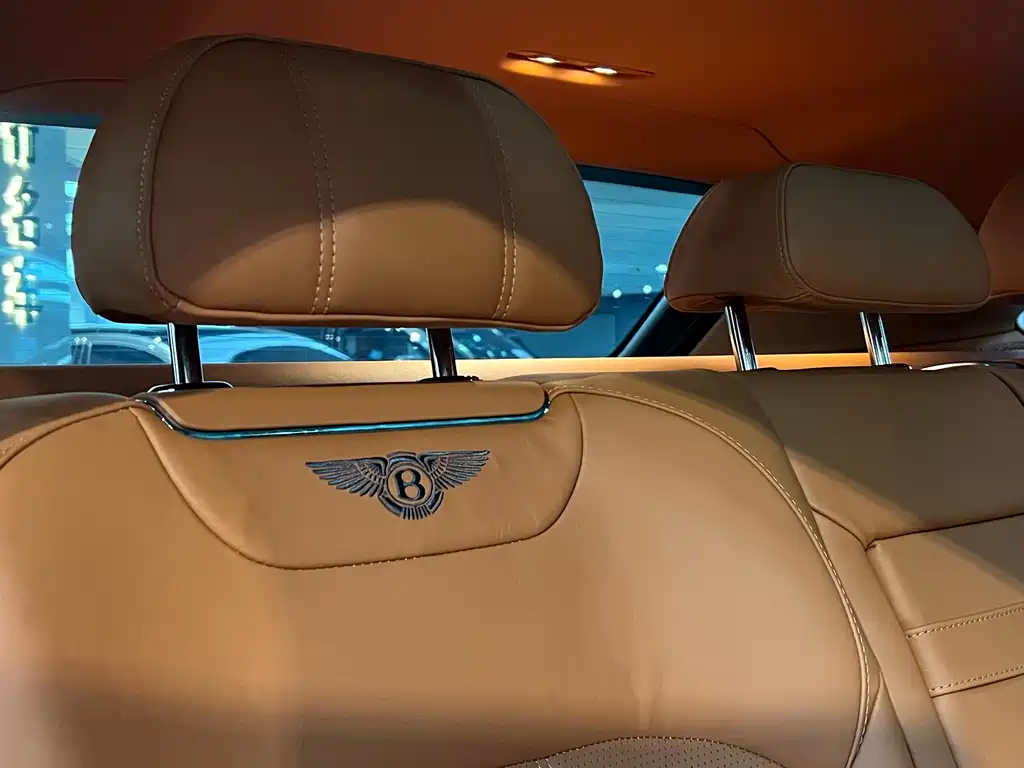 Bentayga 2018 4.0T V8 купить на сайте DeffCars