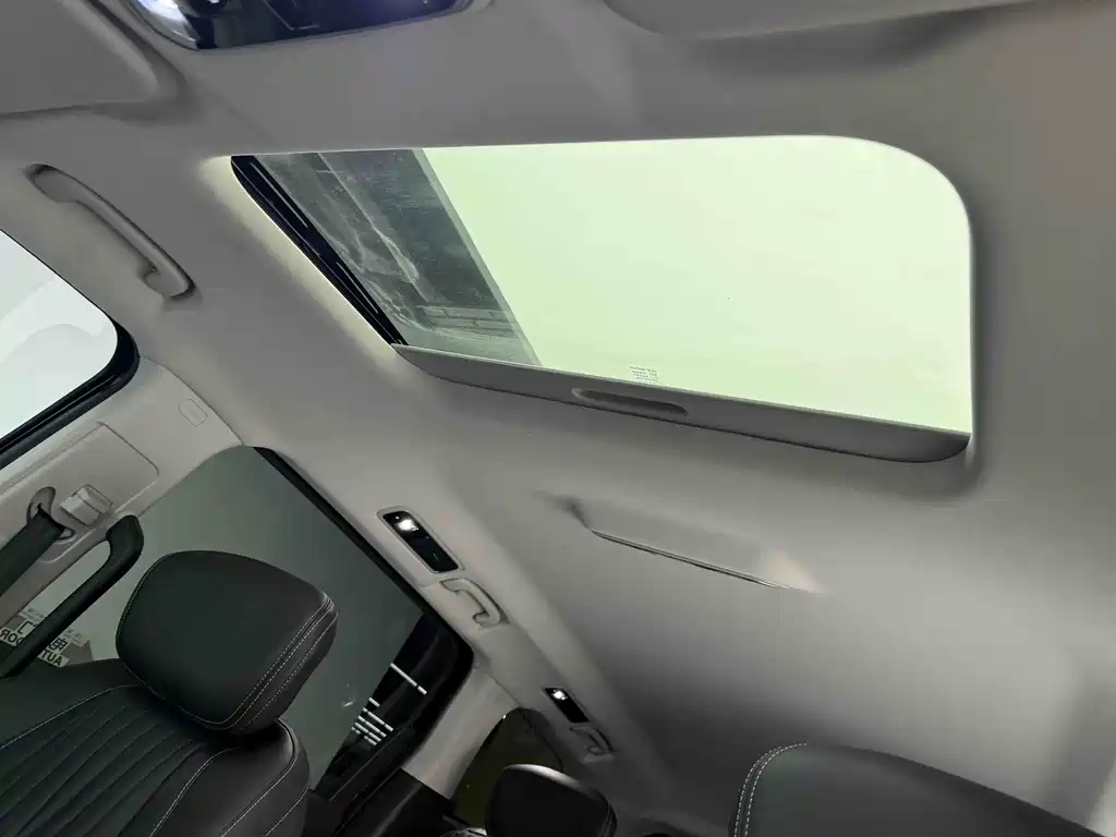 Maxus G90 2022 2.0T Nebula seven-seater version купить на сайте DeffCars