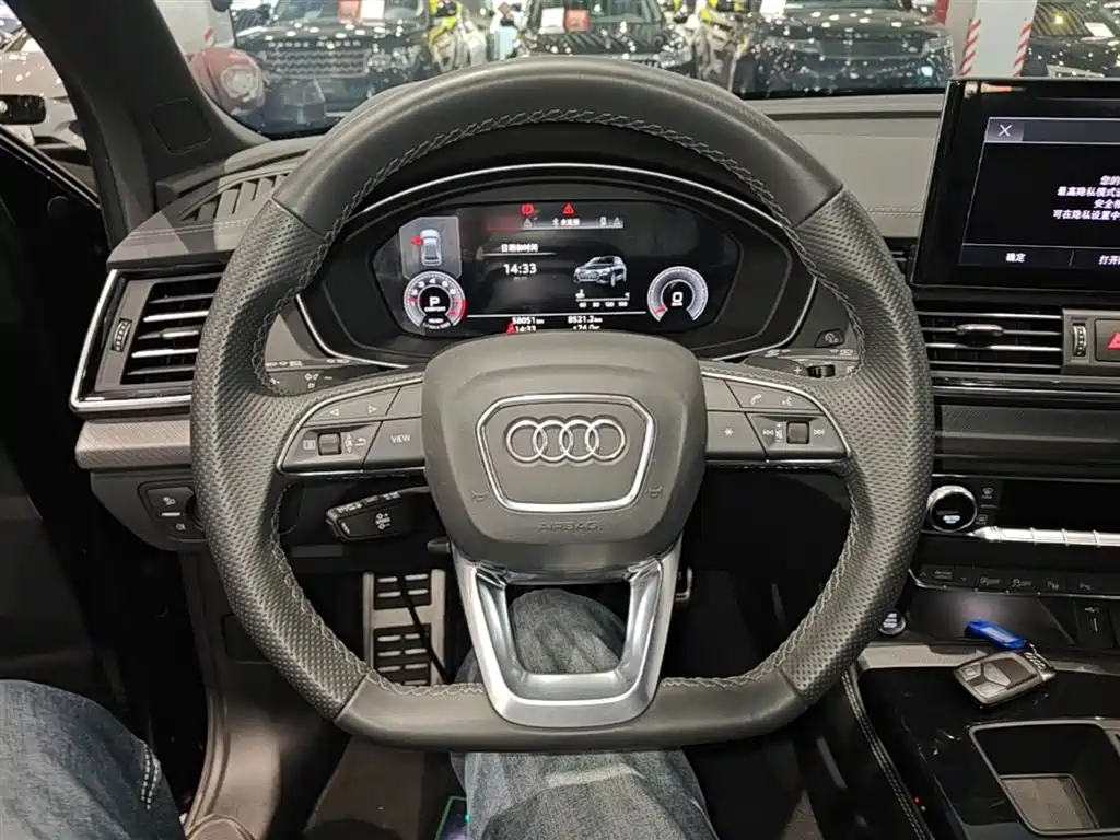Audi Q5L 2024 45 TFSI luxury and dynamic model купить на сайте DeffCars