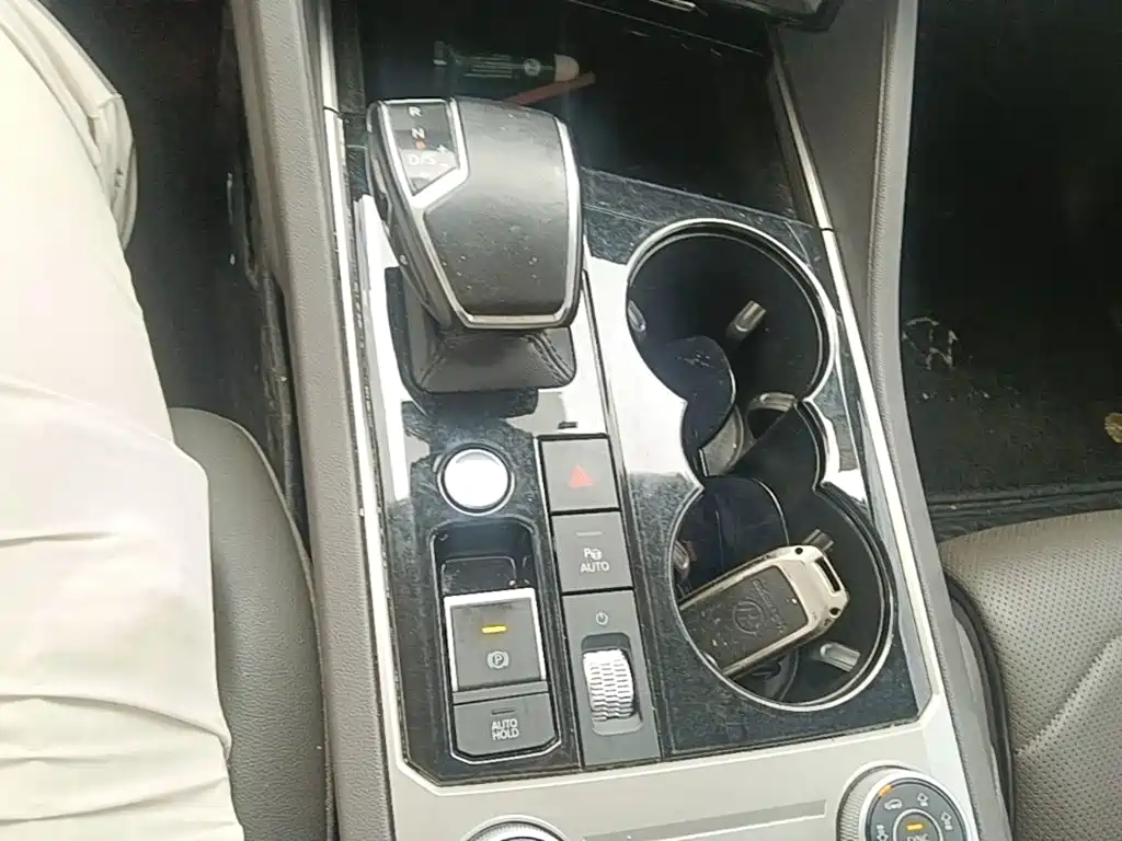 Touareg 2021 3.0TSI Ruixiang Edition Classic Sports Package купить на сайте DeffCars