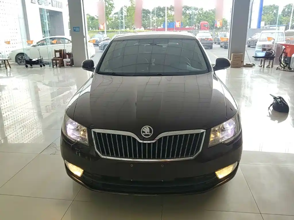 Superb 2013 1.8TSI Automatic Master Edition купить на сайте DeffCars