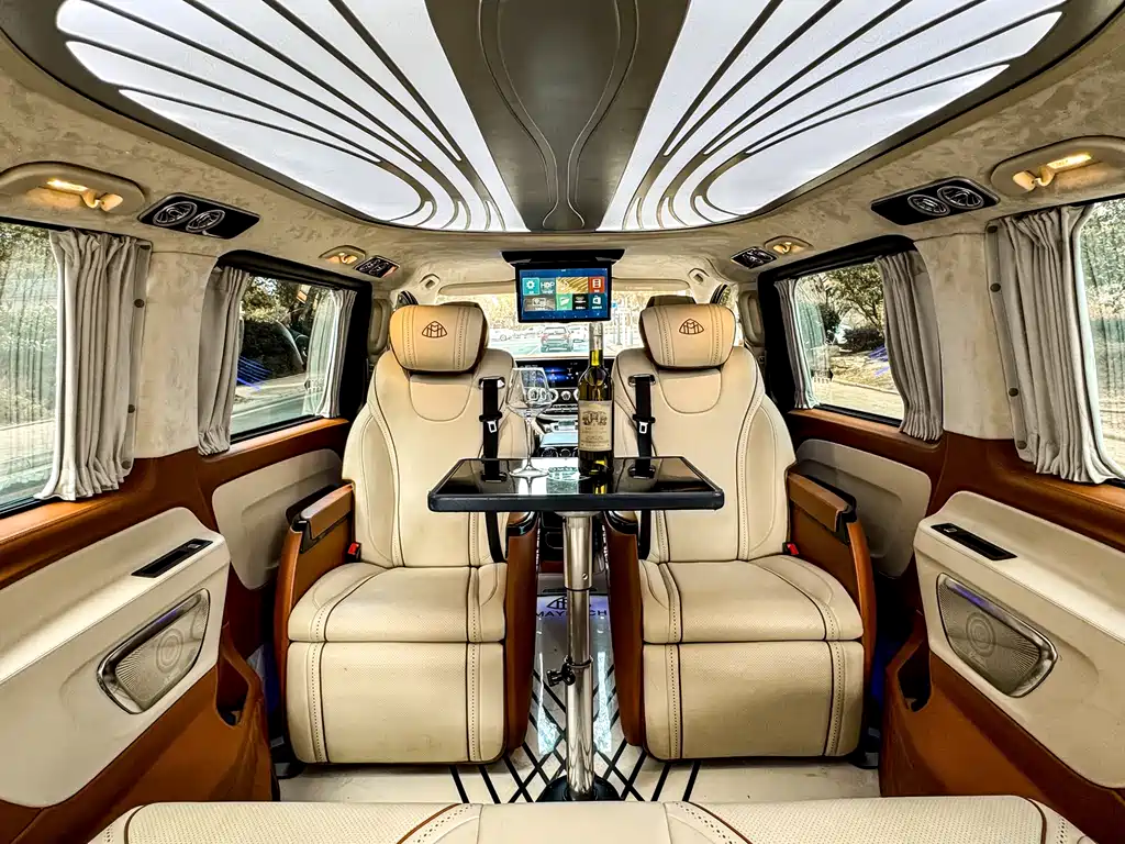 Vito 2023 2.0T Business Edition 7 seats купить на сайте DeffCars