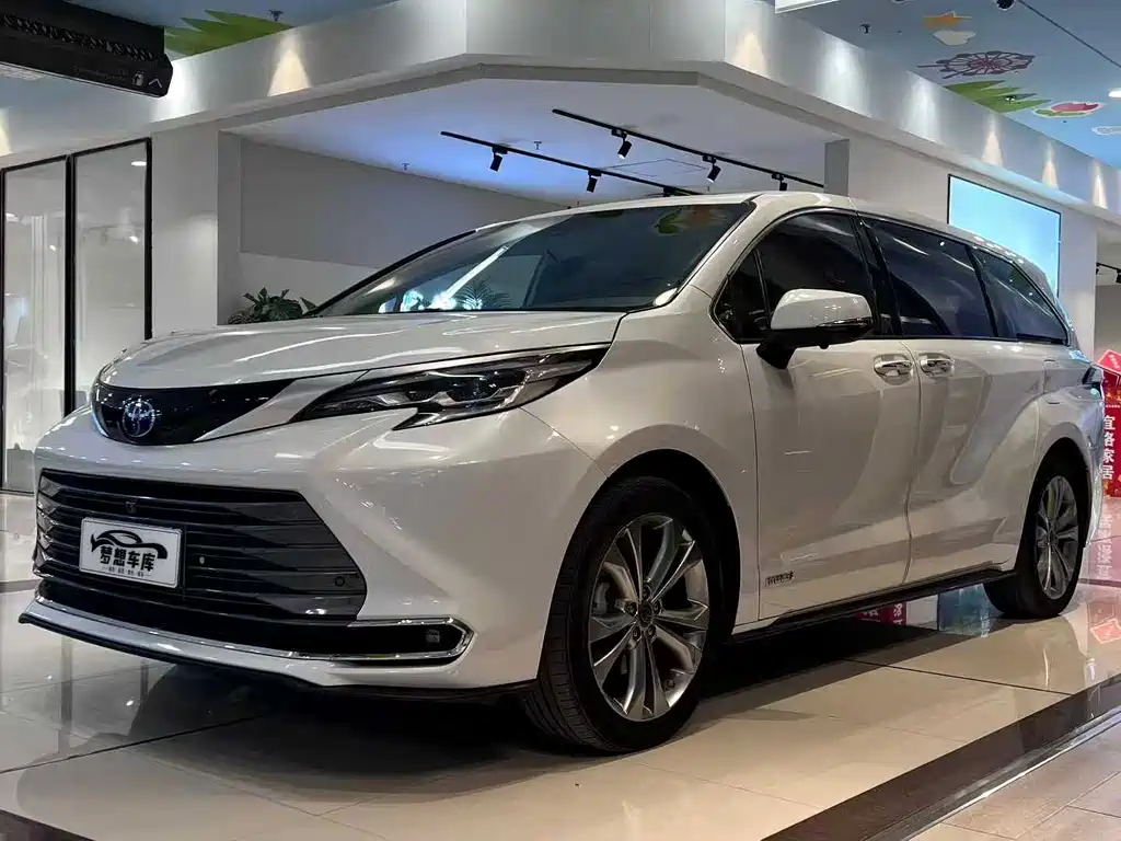 SIENNA 2023 2.5L Hybrid Premium Edition купить на сайте DeffCars