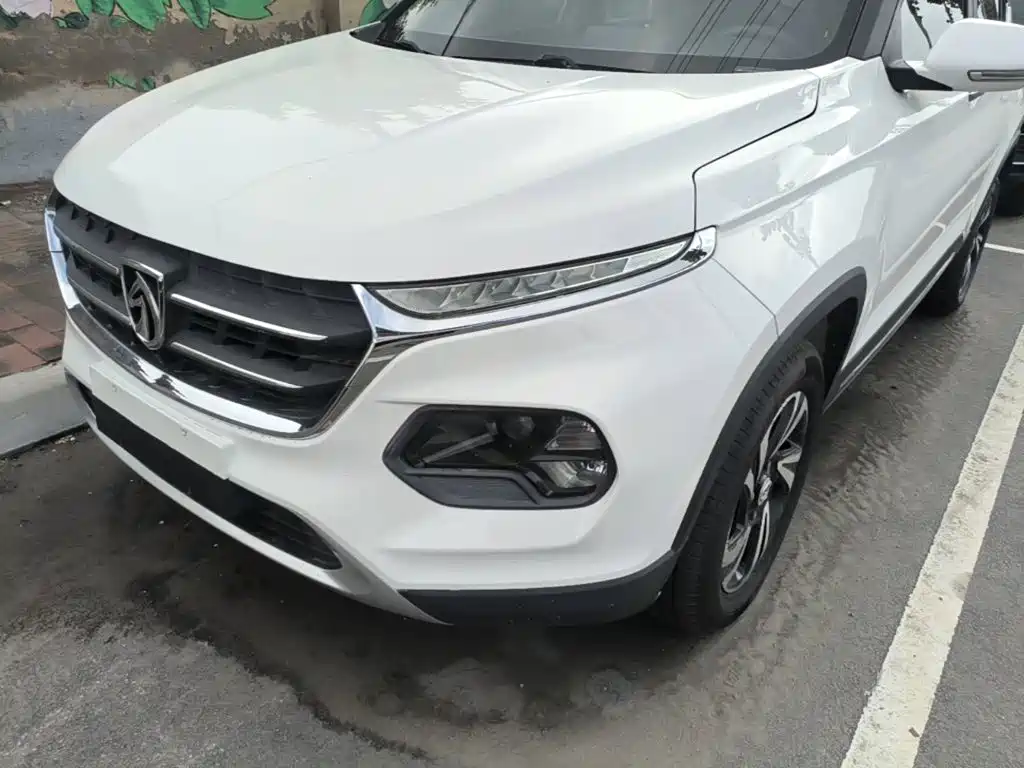 Baojun 510 2017 1.5L automatic fashion model купить на сайте DeffCars