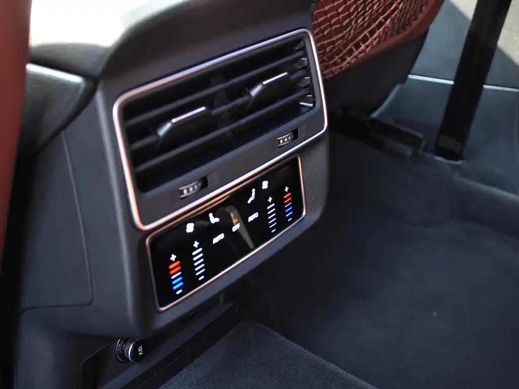 Audi Q7 2021 45 TFSI quattro S line sports купить на сайте DeffCars
