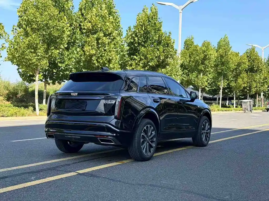 Cadillac XT5 2025 2.0T luxury model купить на сайте DeffCars