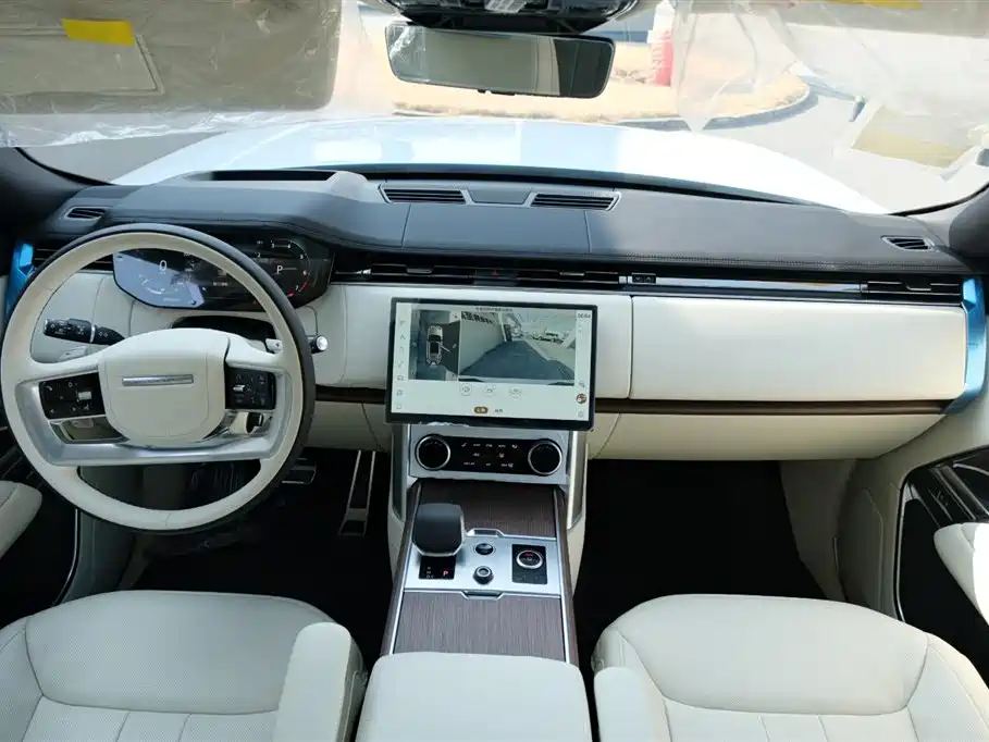 Range Rover 2023 3.0 L6 400PS Genesis Extended Edition купить на сайте DeffCars