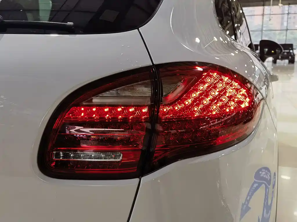 Cayenne 2014款 Platinum Edition 3.0T купить на сайте DeffCars