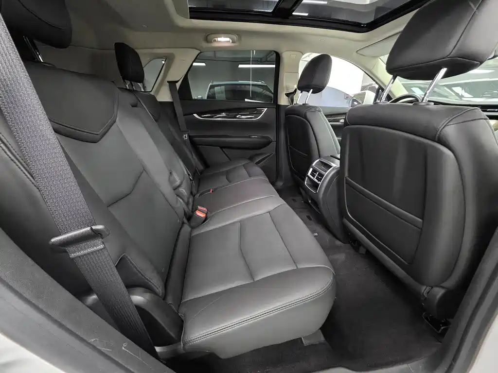 Cadillac XT5 2016 25T luxury model купить на сайте DeffCars