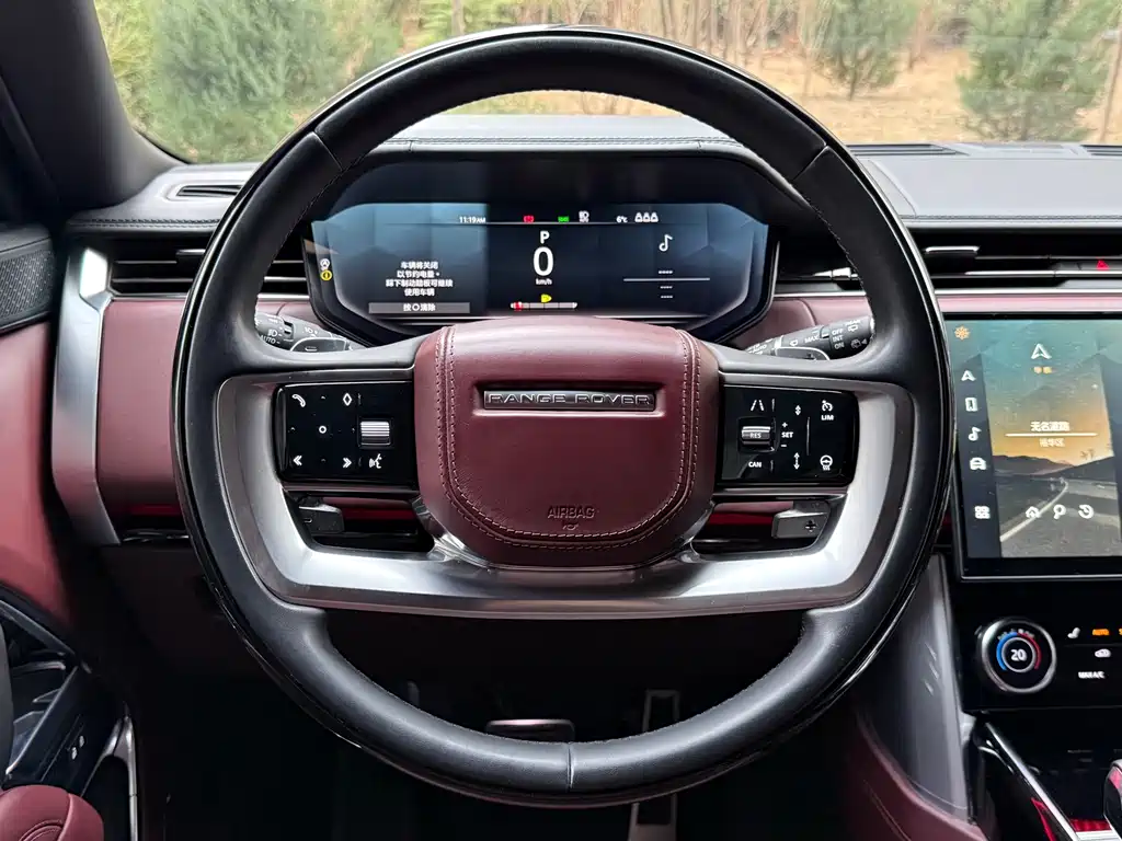 Range Rover 2023 3.0 L6 400PS Model Extended Edition купить на сайте DeffCars