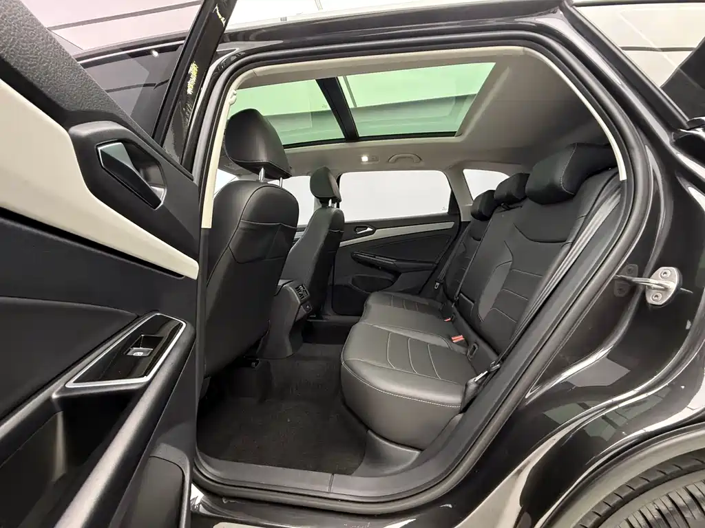 Jetta VS7 2024 280TSI Automatic Joy Edition купить на сайте DeffCars