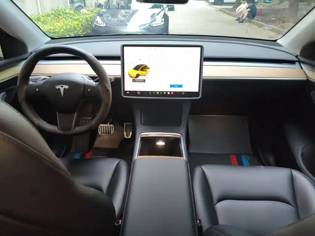 Model Y 2022 facelift rear-wheel drive version купить на сайте DeffCars