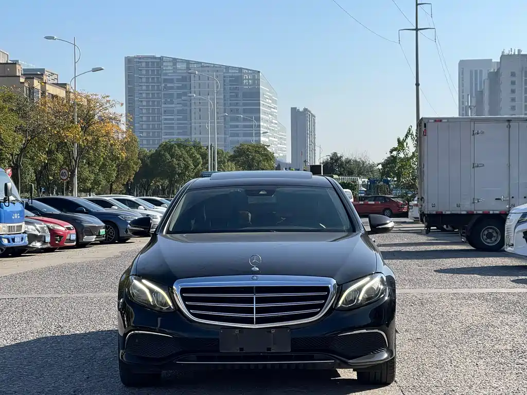 Mercedes-Benz E-Class 2016 E 300 L Fashion Model купить на сайте DeffCars