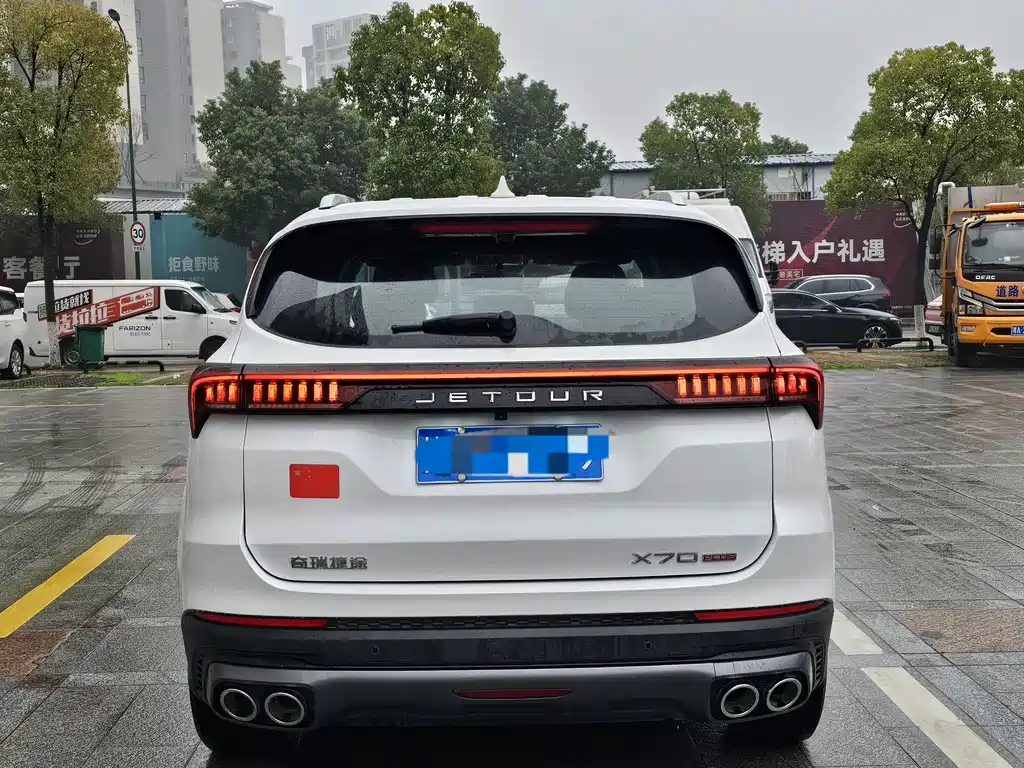 Jietu X70 PLUS 2021 facelift 1.5T DCT Mountain PRO 7 seats купить на сайте DeffCars