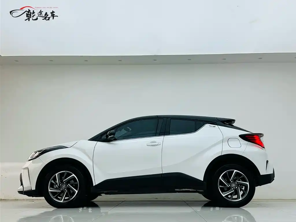 Toyota C-HR 2021 2.0L Luxury Edition купить на сайте DeffCars