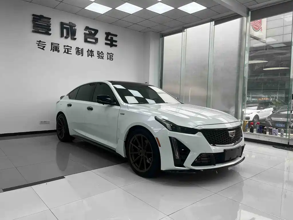 Cadillac CT5 2022 28T luxury model купить на сайте DeffCars