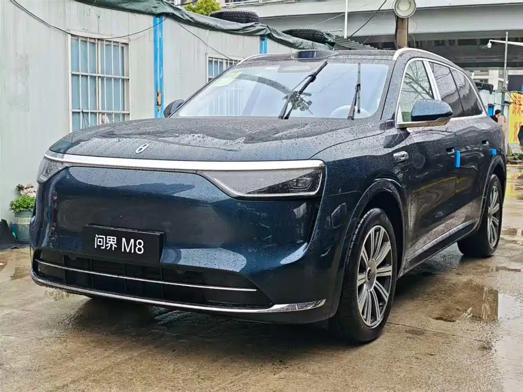 Wenjie M8 2025 extended range Ultra version 53.4kWh 6-seat version 192-line lidar) купить на сайте DeffCars