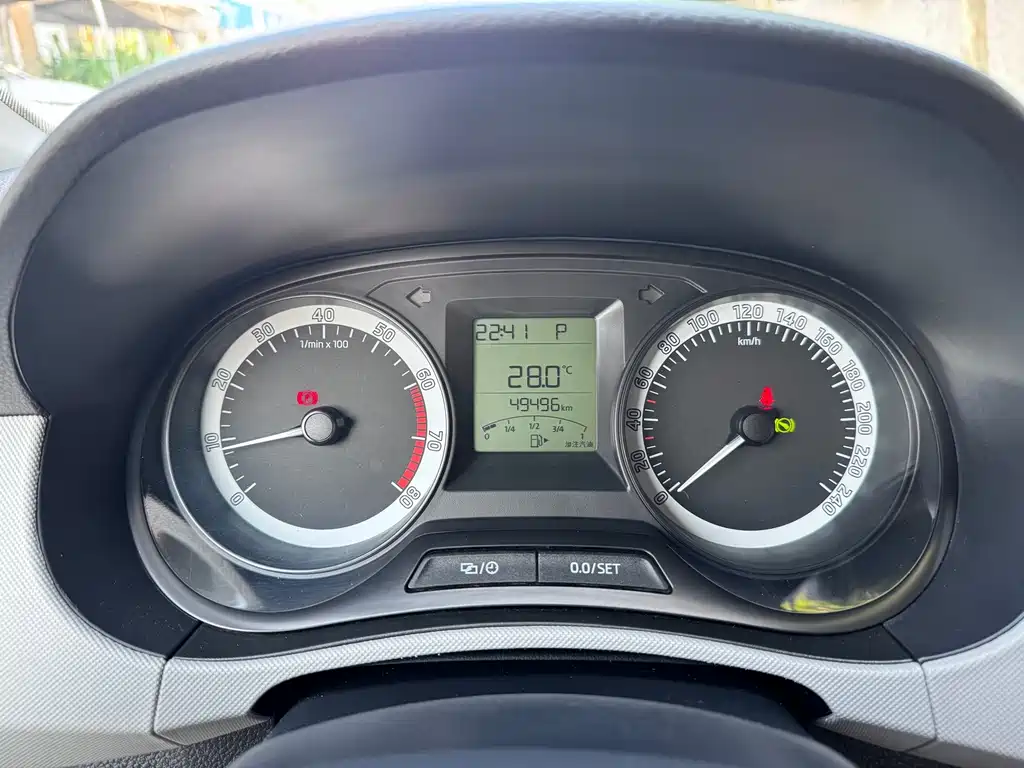 Fabia 2017 1.4L automatic car version купить на сайте DeffCars