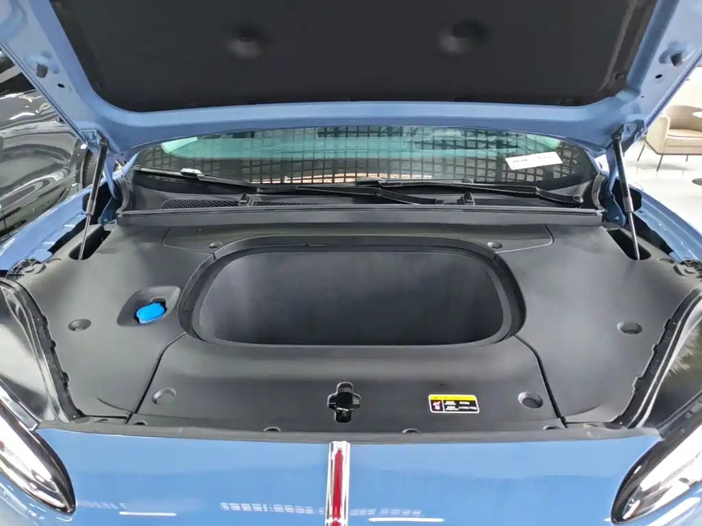 Hongqi Tiangong 06 2025 660 four-wheel drive smart version купить на сайте DeffCars